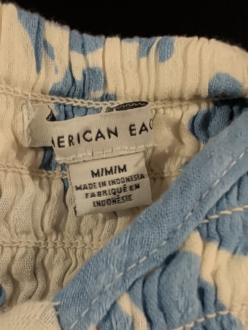 American Eagle Outfitters White and Light Blue Floral Smocked Top - Picture 2 of 3